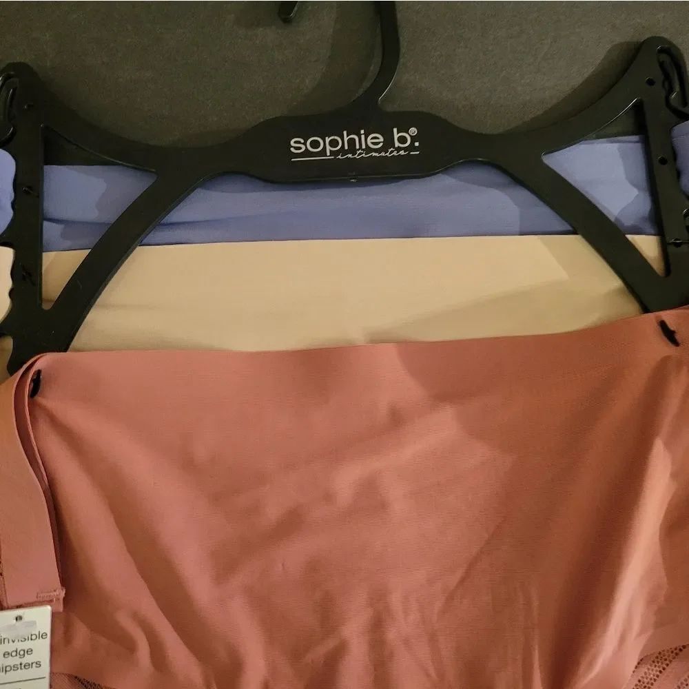 SOPHIE B.INTIMATES & SLEEPWEAR - Picture 11 of 16
